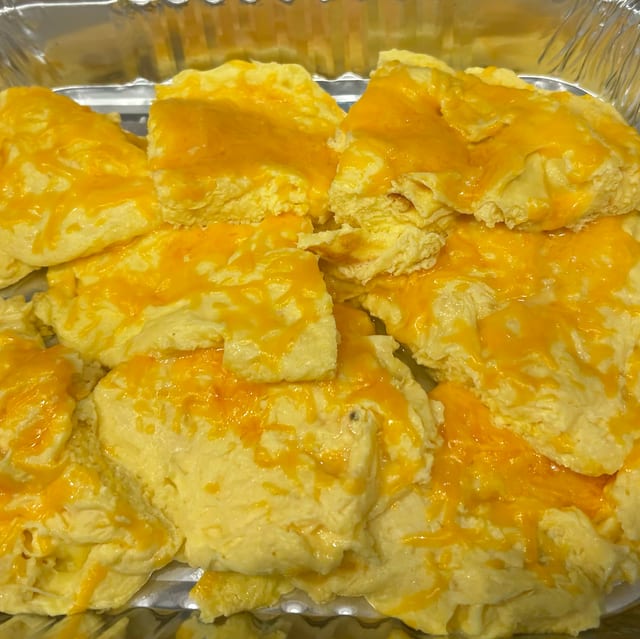 Scrambled Cheesy Eggs Pan.